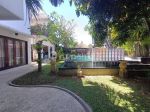 thumbnail-4-bedrooms-villa-with-nice-garden-near-toll-gate-nusa-dua-2