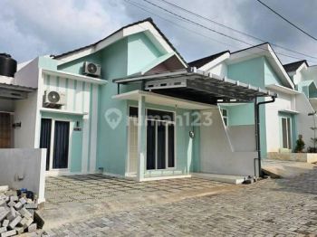 Rumah tembalang undip mulawarman timur semarang