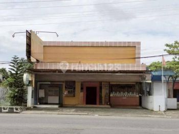 Ruang usaha bagus pinggir jalan raya utama di Palur