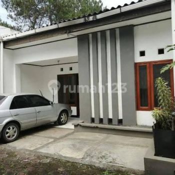 Rumah Disewakan Sariwangi Dkt Polban Sarijadi Parongpong Bandung