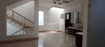 Dijual Cepat Rumah Brand New di Daan Mogot Baru