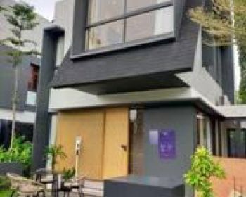 Rumah mewah di sawangan depok dekat toll