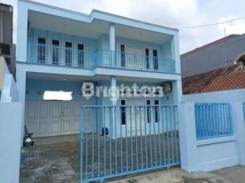 RUMAH DI TENGAH KOTA SEMARANG 2 LANTAI SIAP HUNI