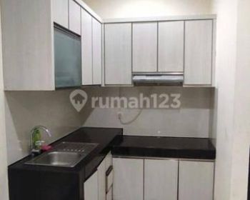 Rumah 2 Lantai Semi Furnish Siap Huni Nyaman di Green Village Cipondoh
