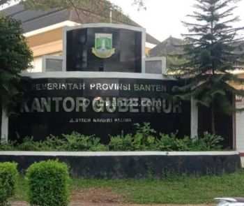 Rumah subsidi siap huni sebrang kantor DPRD Banten tanpa DP bonus dapur