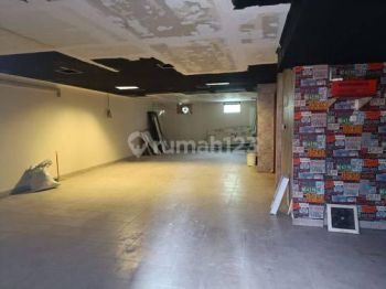 Disewakan Ruko 3 Lantai Mekar Wangi Lokasi Trategis