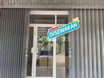 Disewakan Ruko 3 Lantai Strategis  di Jl. Chairil anwar, margahayu, Margahayu