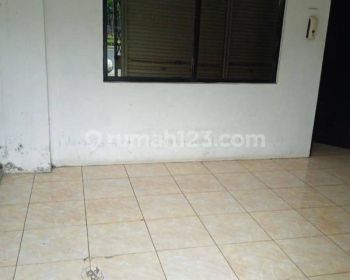 Ruko 3 Lantai Strategis Di Matraman Jakarta Timur R1754