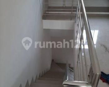 Sewa Ruko Bersih Terawat Padalarang Mainroad Dekat Gerbang Tol