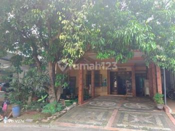 Rumah Bagus 2 Lantai Dekat Fasum Kota Wisata