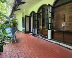 thumbnail-jual-rumah-di-pondok-indah-jakarta-selatan-hitung-tanah-0