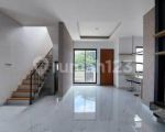 thumbnail-rumah-baru-hoek-minimalis-modern-lokasi-strategis-di-bsd-city-4