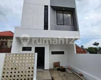 Rumah 2 Lantai Free Biaya2 Lokasi Premium Dkt Jl Raya Kalimulya