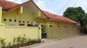 Dijual 8 Kontrakan ,3 Kios Dan 1 Unit Rumah Siap Pakai di Ciputat