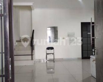 Sewa rumah green village SHM dengan model moderen