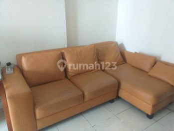 Disewakan Medit 2, 2 bed Furnished Lantai Sedang