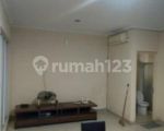 thumbnail-rumah-2-lantai-jual-segera-casa-jardin-jakarta-barat-3