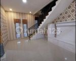 thumbnail-di-sewakan-rumah-di-jagakarsa-modern-house-semi-furnished-3