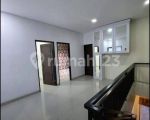 thumbnail-di-sewakan-rumah-di-jagakarsa-modern-house-semi-furnished-7