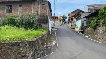 Tanah di Banyumanik Akses Jalan Depan Lebar, Mobil Papasan