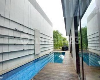 Rumah Mewah Ada Kolam Renang Dan Lift Full Furnish Siap Huni Di Cluster Lakewood