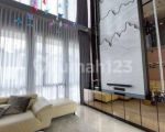 thumbnail-rumah-mewah-ada-kolam-renang-dan-lift-full-furnish-siap-huni-di-cluster-lakewood-3