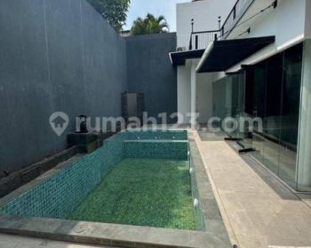 Rumah Full Furnished di graha family SHM Swimming Pool