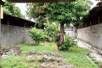 Gudang, Rumah Tua Posisi Hoek, Pinggir Jalan Bekasi Utara