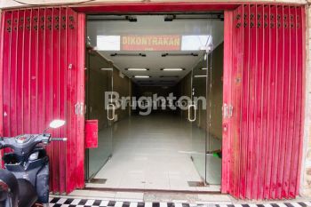 RUKO 3 LANTAI LOKASI STRATEGIS