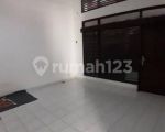 thumbnail-disewakan-rumah-di-tebet-2-lantai-semi-furnished-lokasi-strategis-3