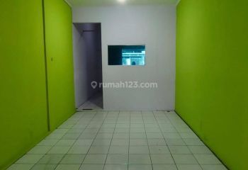 Disewakan Ruang Usaha Siap Pakai di Mainroad Taman Kopo Indah 1