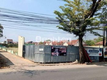 Tanah EX lapangan futsal di margacinta bandung