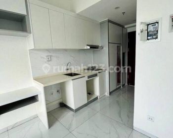 Sewa Apartemen Sky House Tipe Studio Tower Acacia Lt 32 Furnished