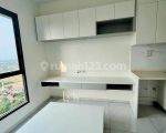 thumbnail-sewa-apartemen-sky-house-tipe-studio-tower-acacia-lt-32-furnished-6