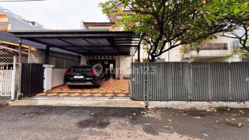 Rumah Kompleks Nyaman Luas di Kelapa Gading Permai