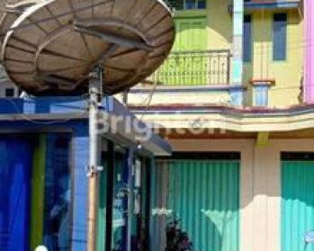 Ruko di kan hanya 1 lantai saja. Lokasi sangat strategis pinggir jalan besar.