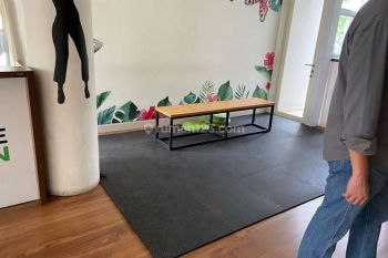 Ruang kantor 5 lantai di Foresta bussines love