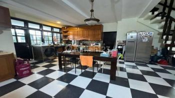 Cocok Buat Rumah Tinggal Multifamily, Atau Tempat Usaha, Kantor (Semua Ruangan