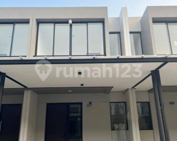 Rumah Milenial Pik Dijual Uk 4,5x10 Termurah Harga 1,1 M Brand New