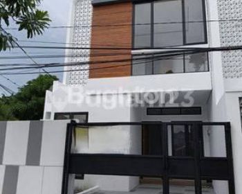 RUMAH BARU SCANDINAVIAN 2 LT DI GADING PANTAI SURABAYA DEKAT RAYA KENJERAN