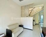 thumbnail-jual-rumah-sukolilo-dian-regency-2-furnished-plafon-tinggi-2-lt-1