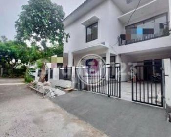 Rumah Hoek Brand New di Sektor 5 Bintaro Jaya