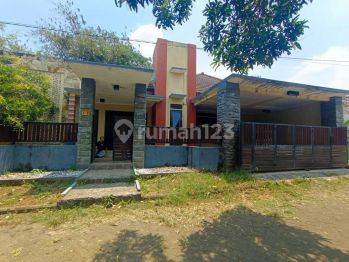 Rumah Hook Dijual di Graha Laksana Tidar