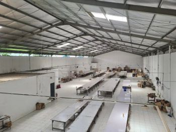 Dijual Pabrik Lebar Depan 11 Meter Di Kic Jl. Gatot Subroto Semarang