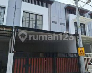 KAN RUMAH DI REGENCY ONE BABATAN , SURABAYA TIMUR