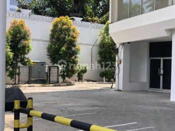 Office Space Building Ex Airlines di Kemayoran Luas 1.150 M2