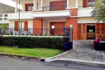 Disewakan rumah di Pondok Indah Jakarta Selatan STD490