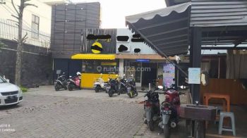Ruang Usaha Komersial Strategis di Jalan Utama Dago Bandung