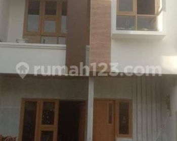 Rumah Cantik  Minimalis 2 Lantai Di Pondok Bambu