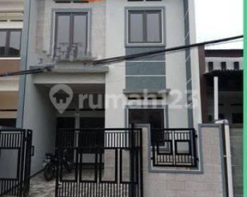 Top Pisan Rumah Dua Lt Dekat Gatsu Bandung 296M9